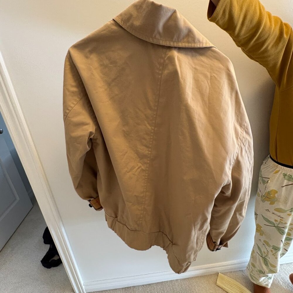 Burberry jacket - Picture 2 of 3